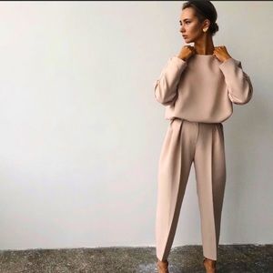 Namelazz sweatshirt and tapered pant